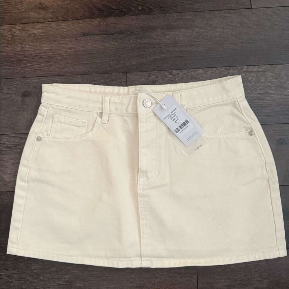 Women's Cream Denim Mini Skirt with Front Pockets